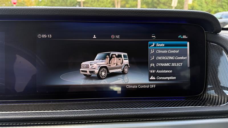 Vehicle photo 29