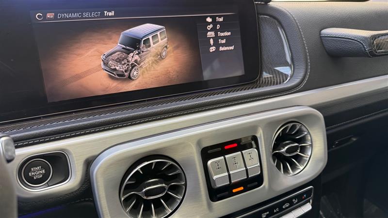 Vehicle photo 46