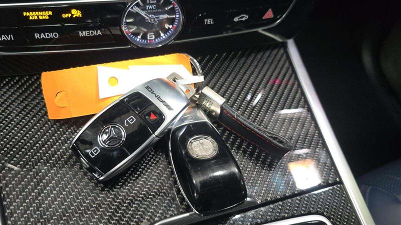 Vehicle photo 15