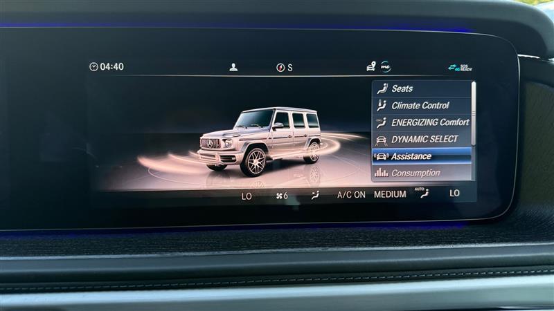 Vehicle photo 32