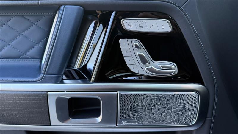 Vehicle photo 48