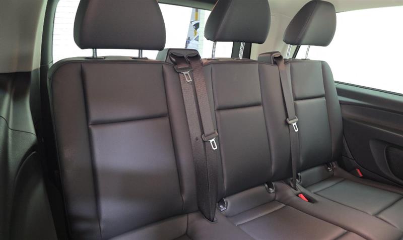 Vehicle photo 10