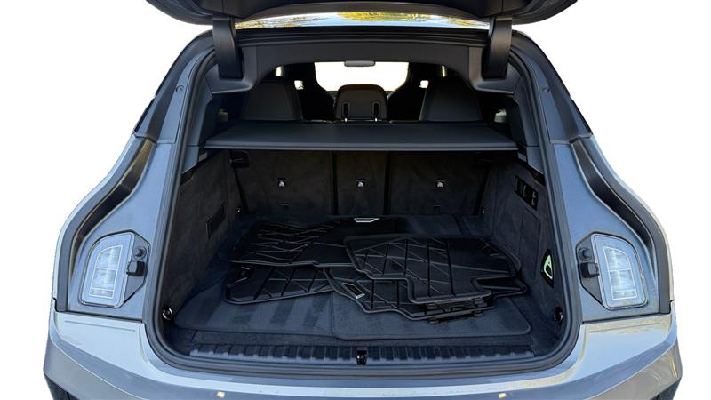 Vehicle photo 19