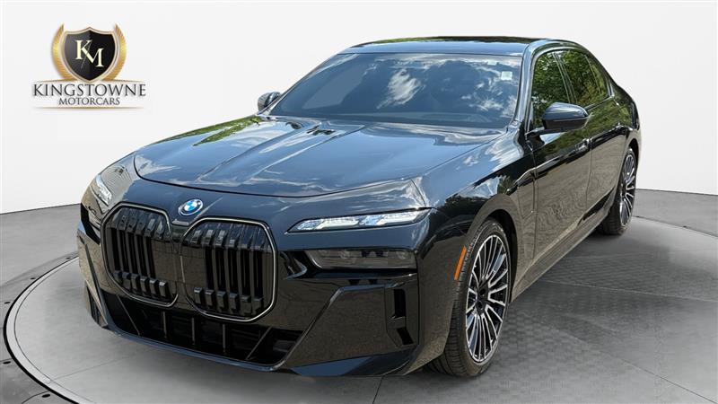 2025 BMW 7 Series 750e xDrive Sedan's photo