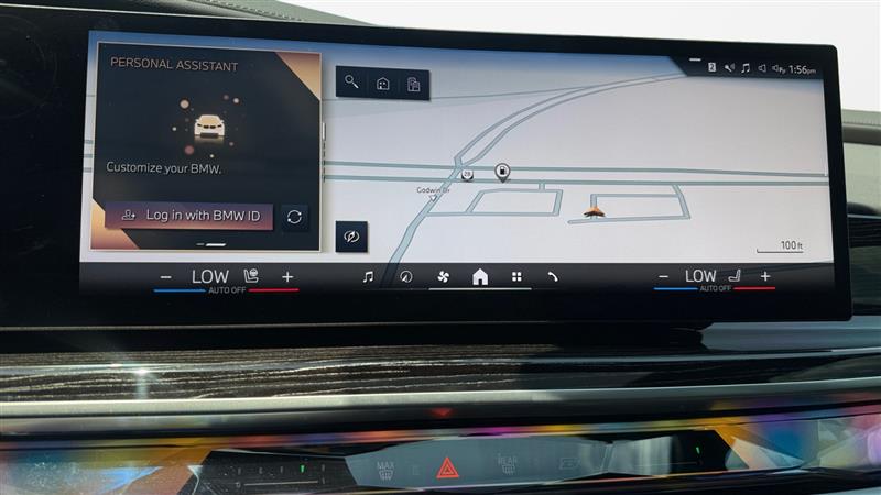 2025 BMW 7 Series 750e - Photo 21