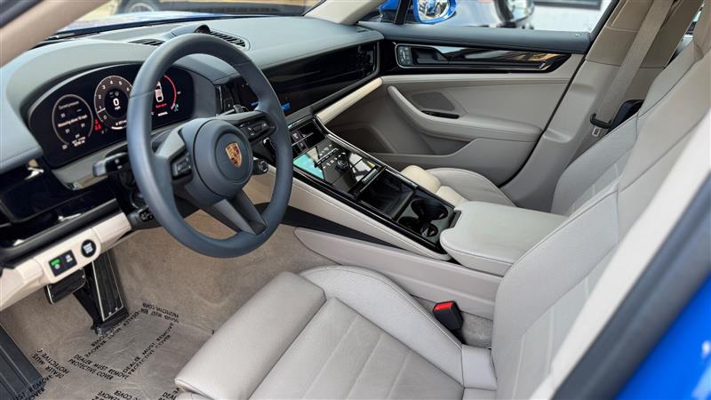 2025 Porsche Panamera Base - Photo 10
