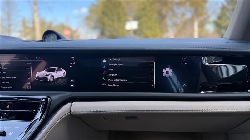 2025 Porsche Panamera Base - Photo 40
