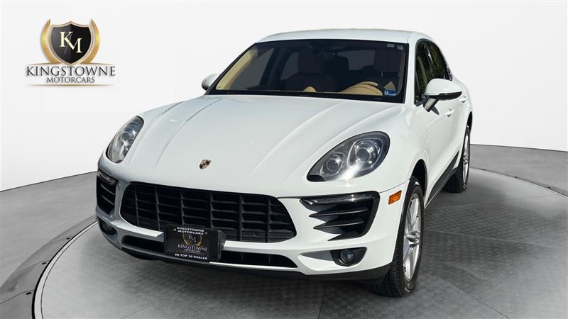 2016 Porsche Macan S's photo