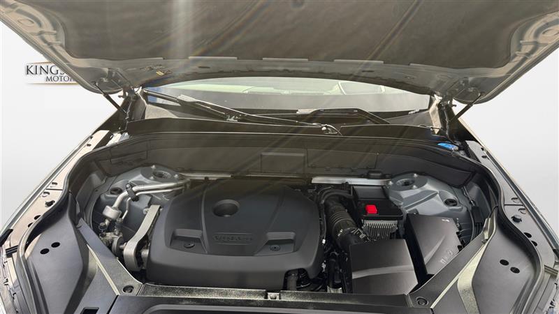 Vehicle photo 20