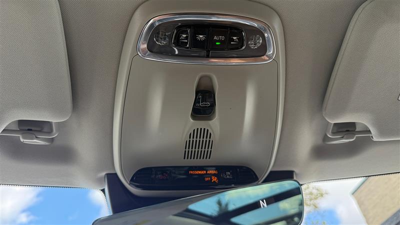 Vehicle photo 38