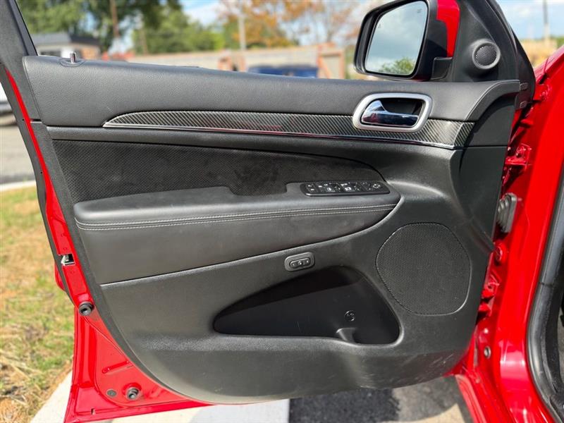 2014 JEEP GRAND CHEROKEE SRT8