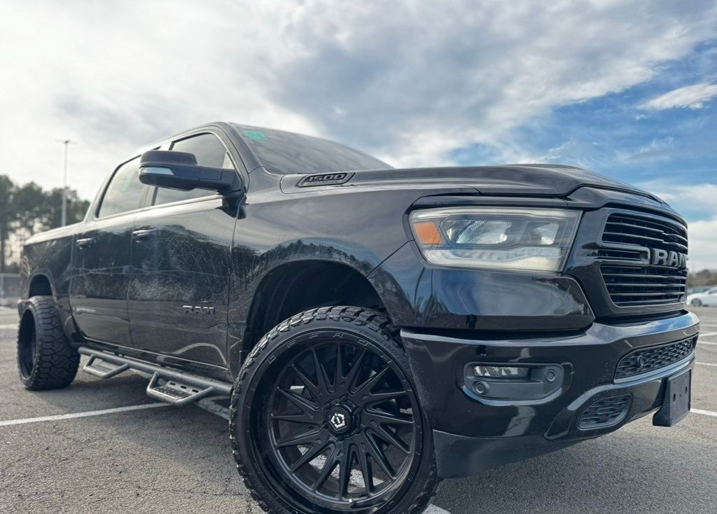 2019 RAM 1500 Big Horn/Lone Star 4x4 Crew Cab 5'7's photo