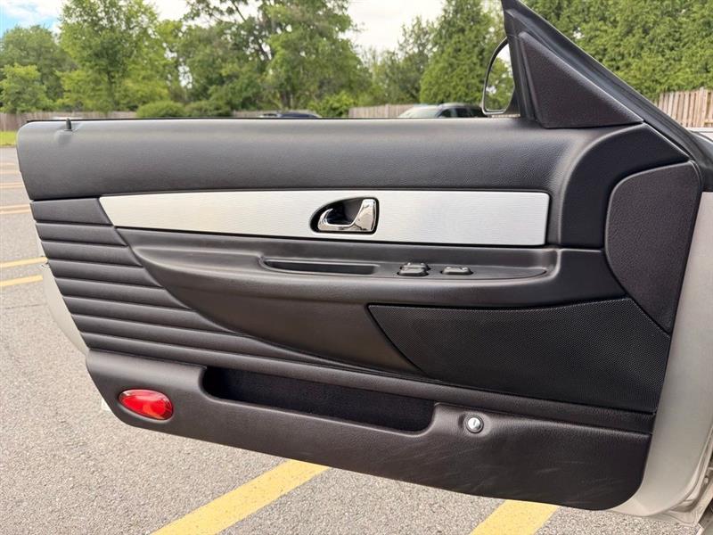 2004 FORD THUNDERBIRD DELUXE