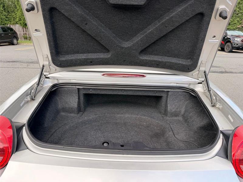 2004 FORD THUNDERBIRD DELUXE
