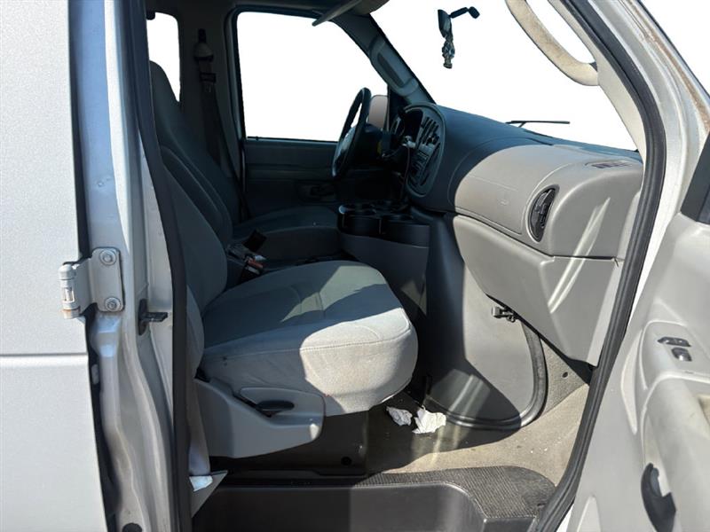 2006 FORD ECONOLINE WAGON XL