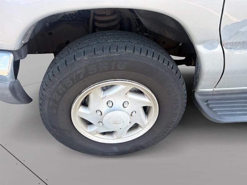 2006 FORD ECONOLINE WAGON XL