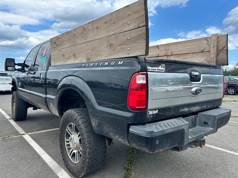 2016 FORD SUPER DUTY F-350 SRW LARIAT