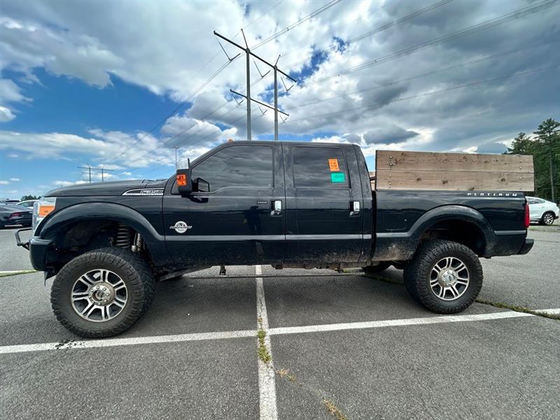 2016 FORD SUPER DUTY F-350 SRW LARIAT