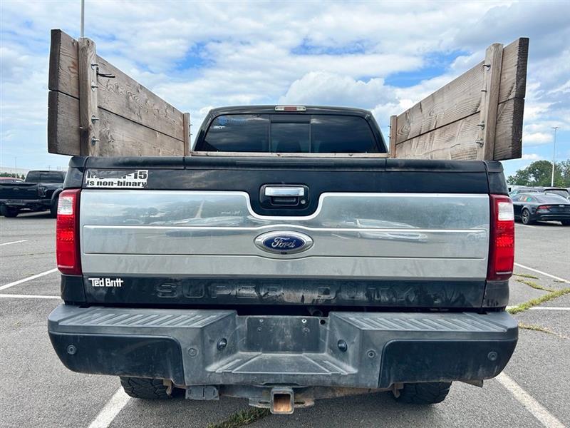 2016 FORD SUPER DUTY F-350 SRW LARIAT