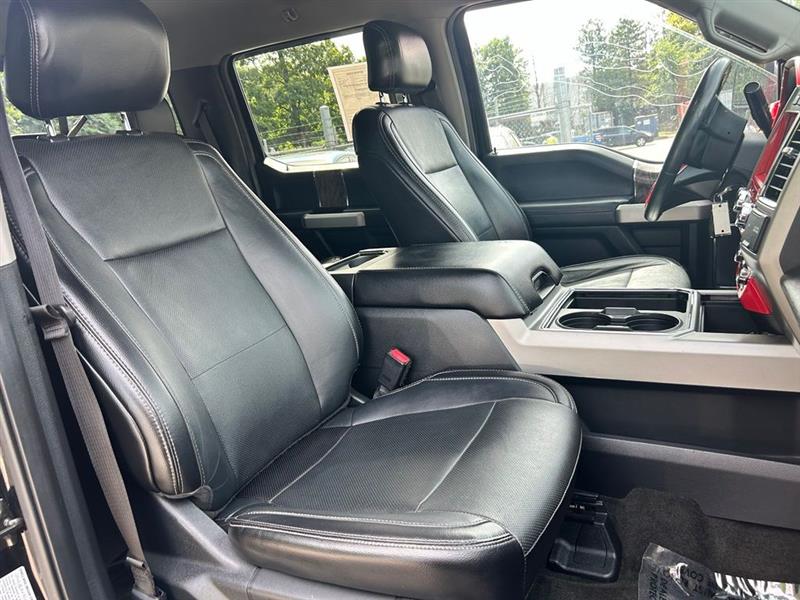2017 FORD SUPER DUTY F-350 DRW LARIAT