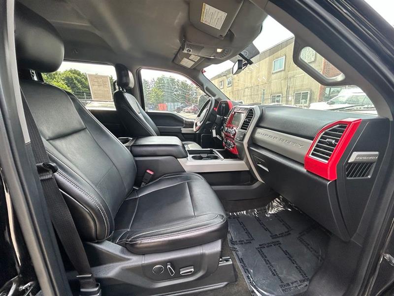 2017 FORD SUPER DUTY F-350 DRW LARIAT
