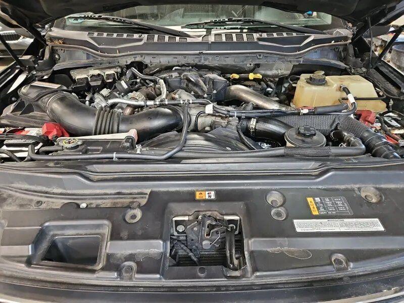 2017 FORD SUPER DUTY F-350 DRW LARIAT