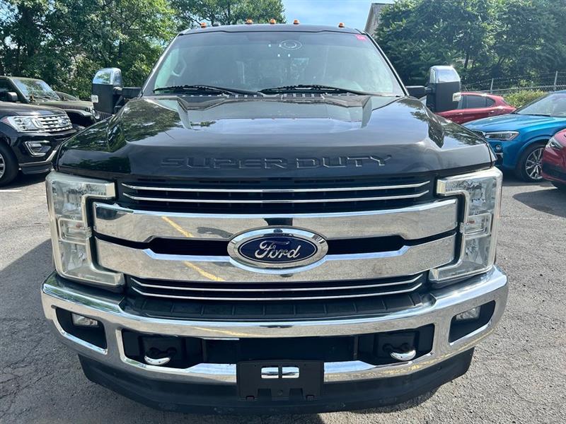 2017 FORD SUPER DUTY F-350 DRW LARIAT