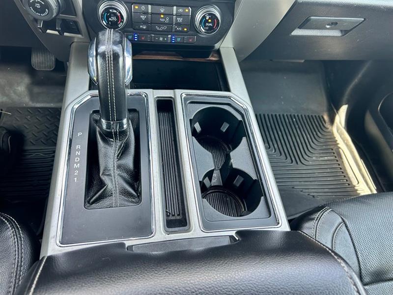 2017 FORD F-150 LARIAT