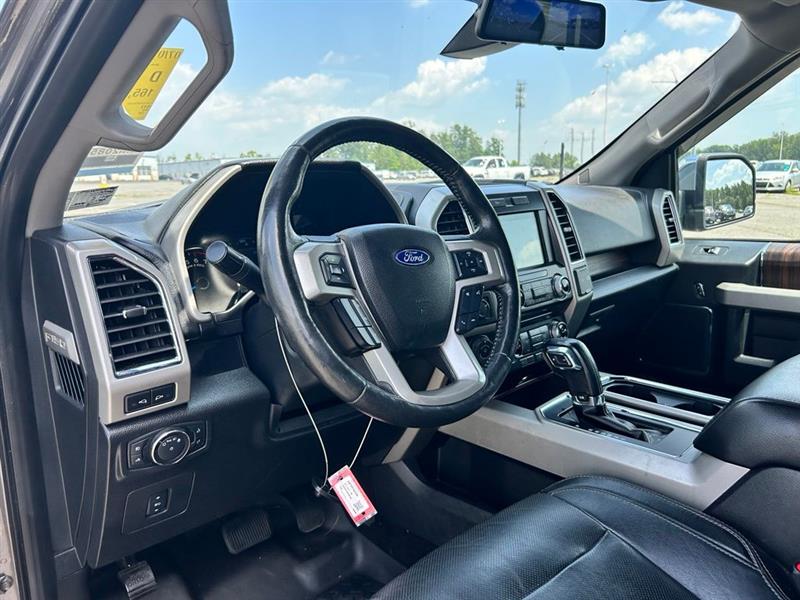 2017 FORD F-150 LARIAT