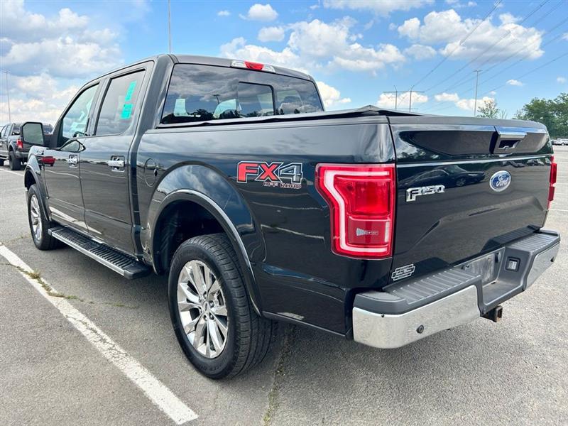 2017 FORD F-150 LARIAT