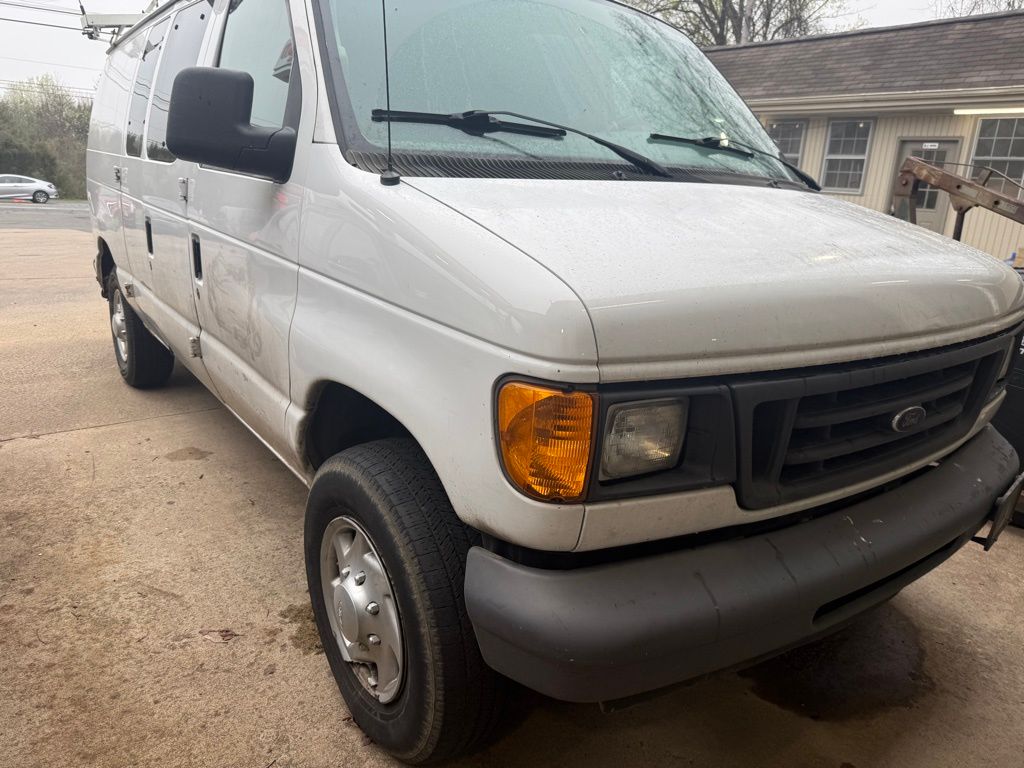 2007 Ford Econoline Van Commercial