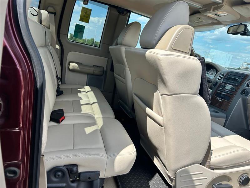 2004 FORD F-150 LARIAT