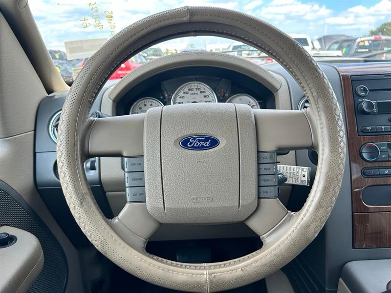 2004 FORD F-150 LARIAT