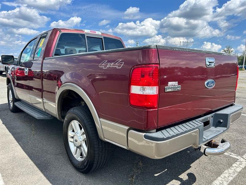 2004 FORD F-150 LARIAT