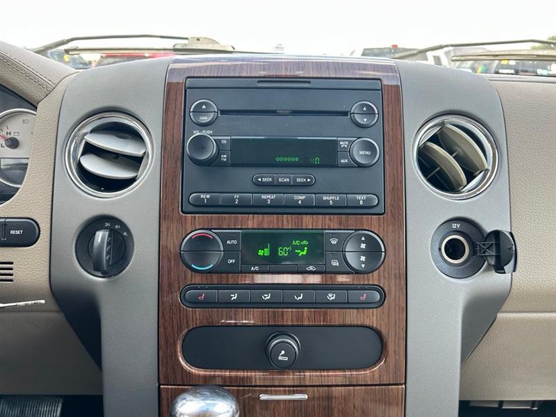 2004 FORD F-150 LARIAT