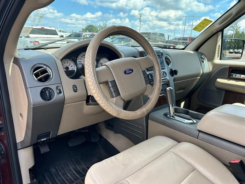 2004 FORD F-150 LARIAT
