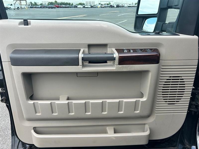 2008 FORD SUPER DUTY F-250 SRW LARIAT