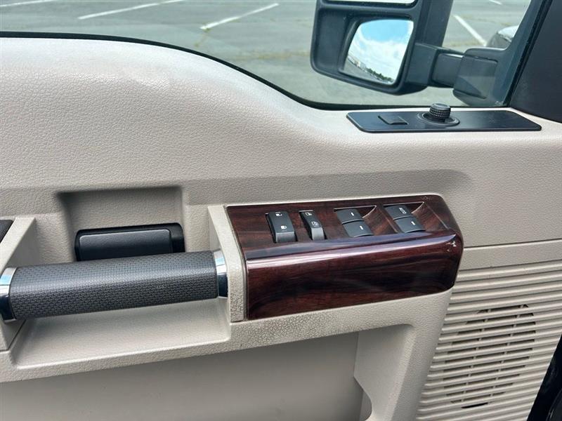 2008 FORD SUPER DUTY F-250 SRW LARIAT