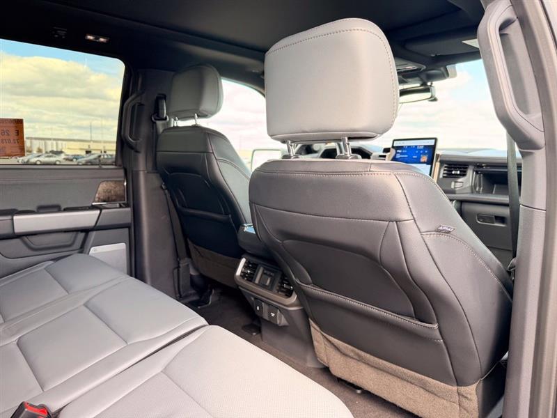 2023 FORD F-150 LIGHTNING LARIAT