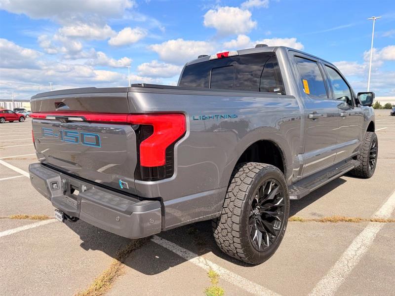 2023 FORD F-150 LIGHTNING LARIAT