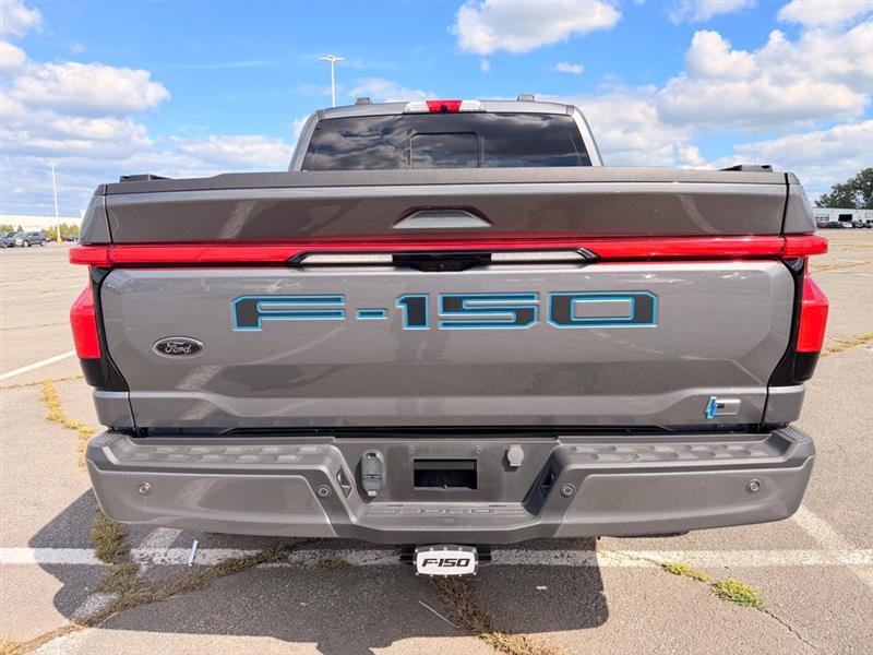 2023 FORD F-150 LIGHTNING LARIAT