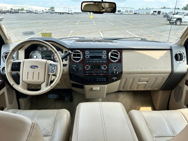 2010 FORD SUPER DUTY F-350 SRW LARIAT