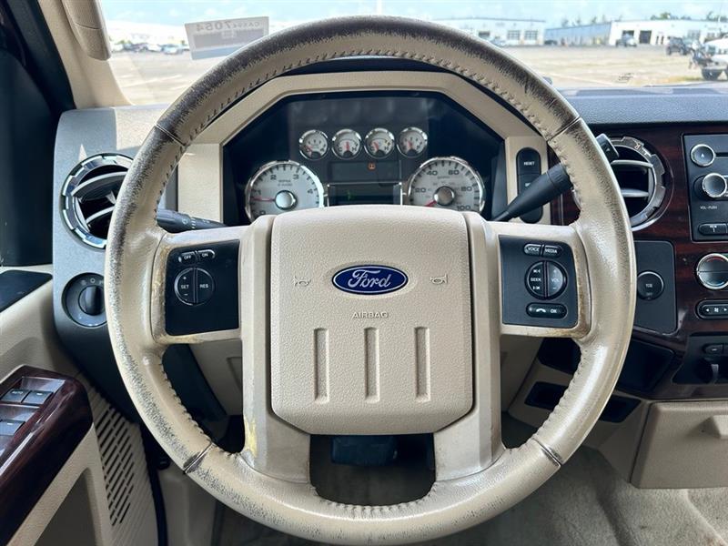 2010 FORD SUPER DUTY F-350 SRW LARIAT