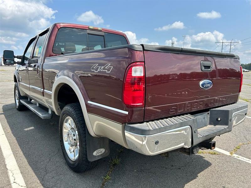 2010 FORD SUPER DUTY F-350 SRW LARIAT