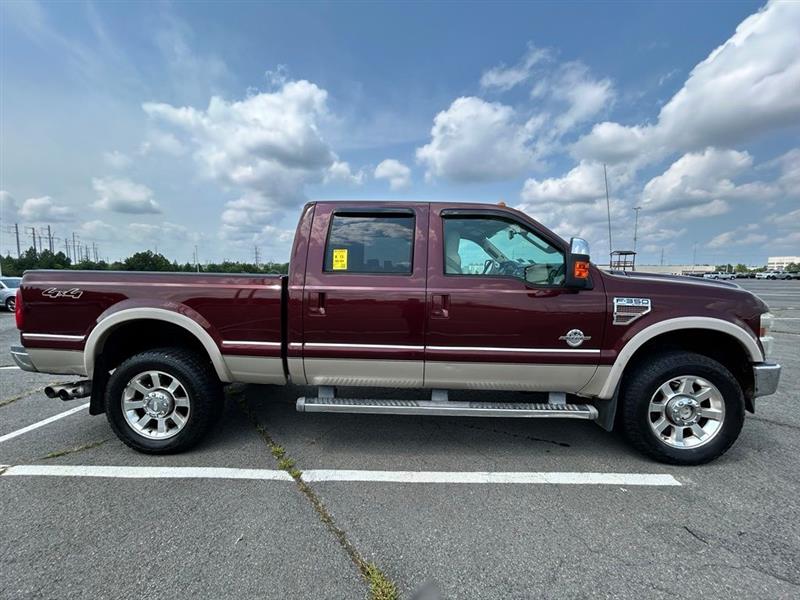 2010 FORD SUPER DUTY F-350 SRW LARIAT