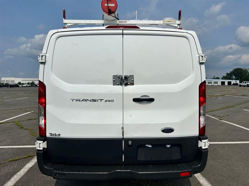 2017 FORD TRANSIT VAN 