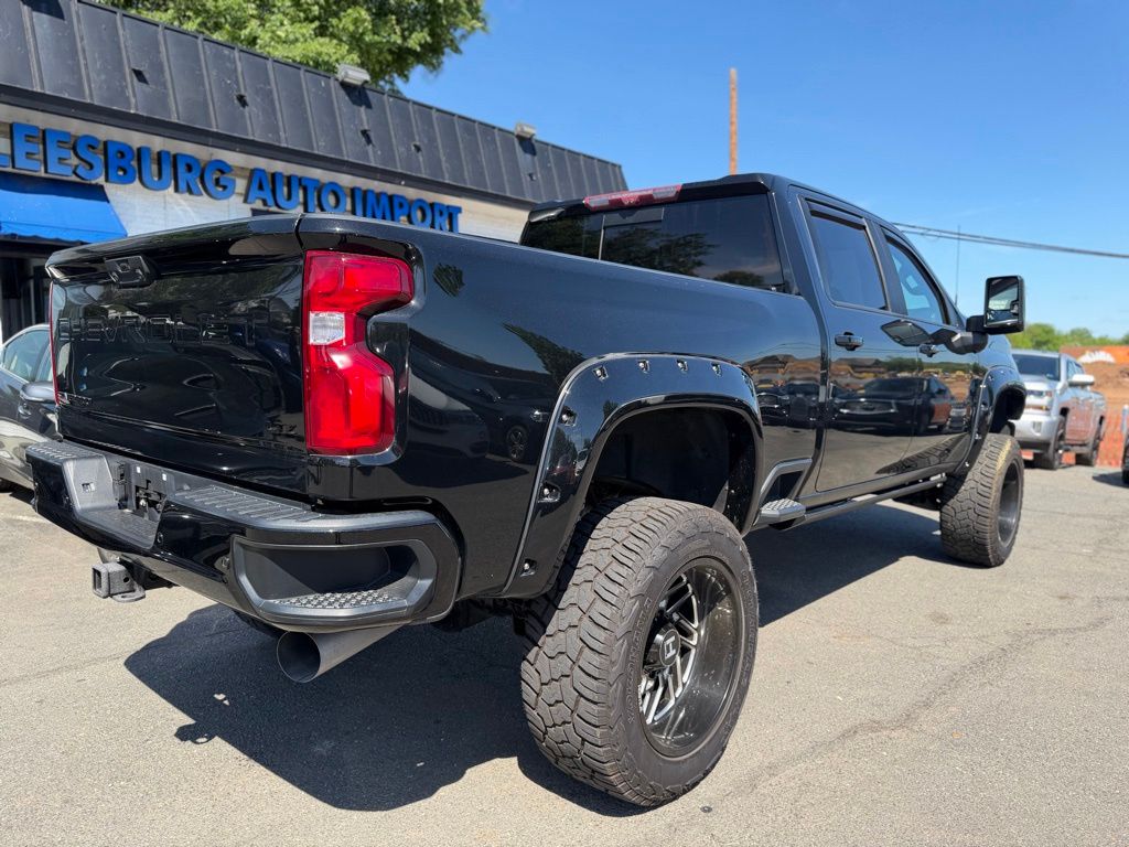 2021 Chevrolet Silverado 2500HD LTZ - Photo 3