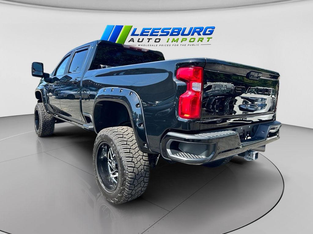 2021 Chevrolet Silverado 2500HD LTZ - Photo 5