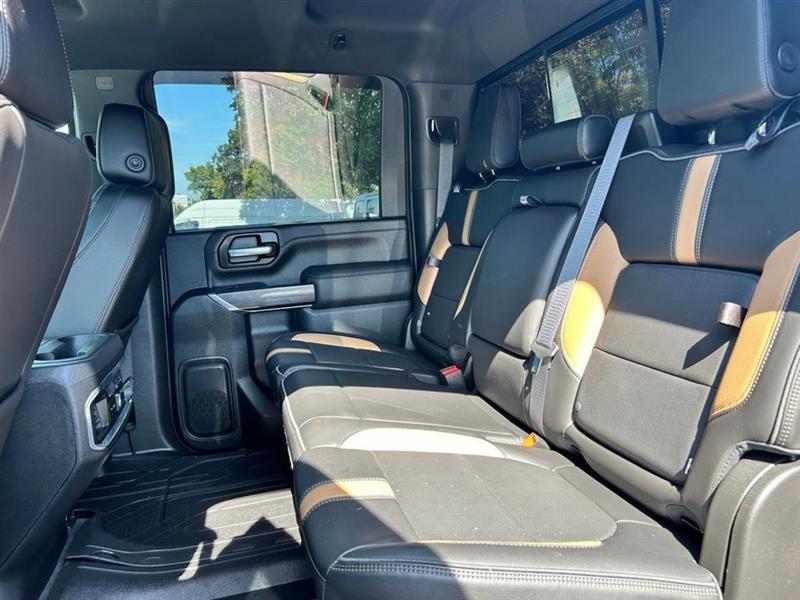 2021 Chevrolet Silverado 2500HD LTZ - Photo 32