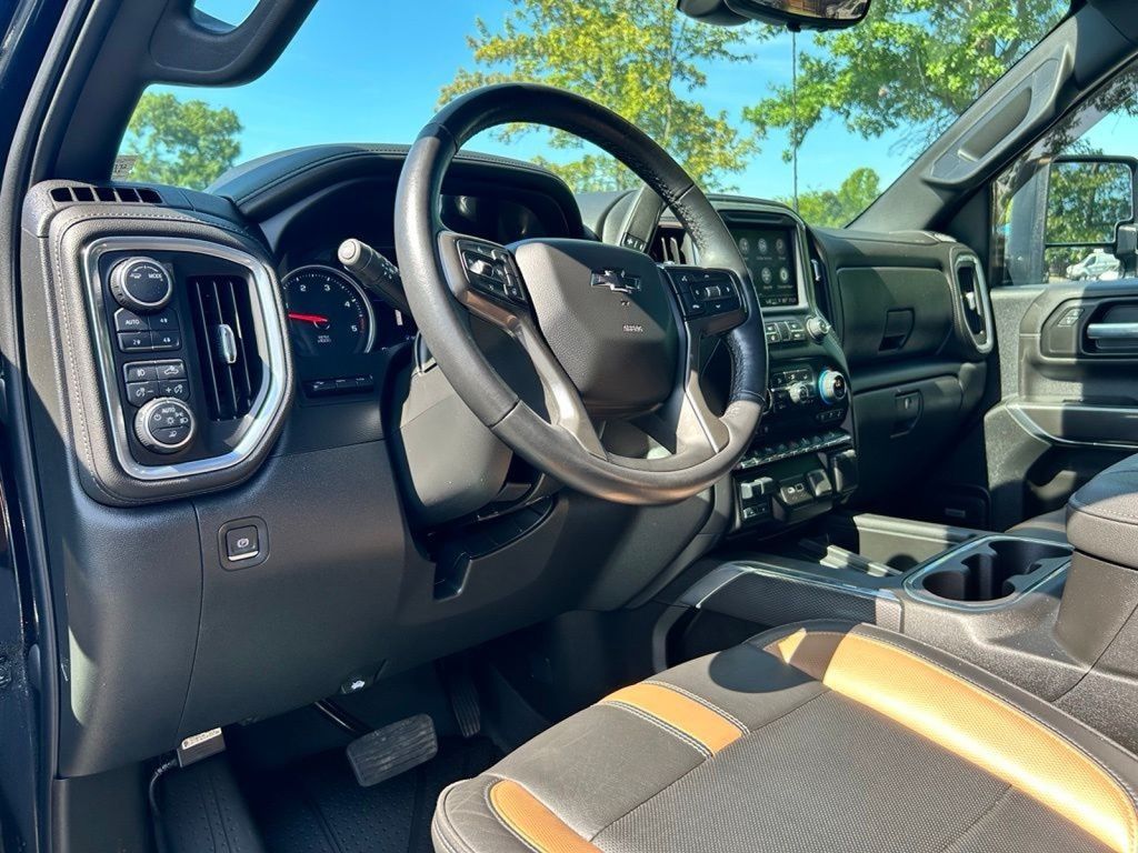 2021 Chevrolet Silverado 2500HD LTZ - Photo 17